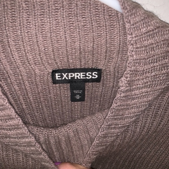 turtleneck - Picture 2 of 2